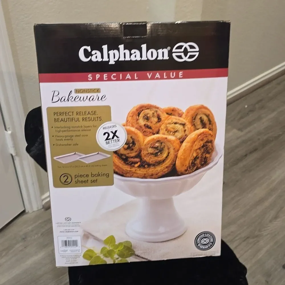 Calphalon Nonstick Bakeware 2-PC Baking Sheet‎ Set